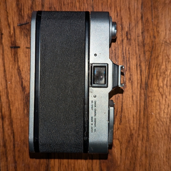 Bell & Howell Canon 35mm Camera- Body only - Picture 5 of 6